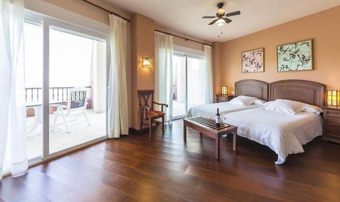 Hotel Wellness Marbella Hills Охен Екстер'єр фото