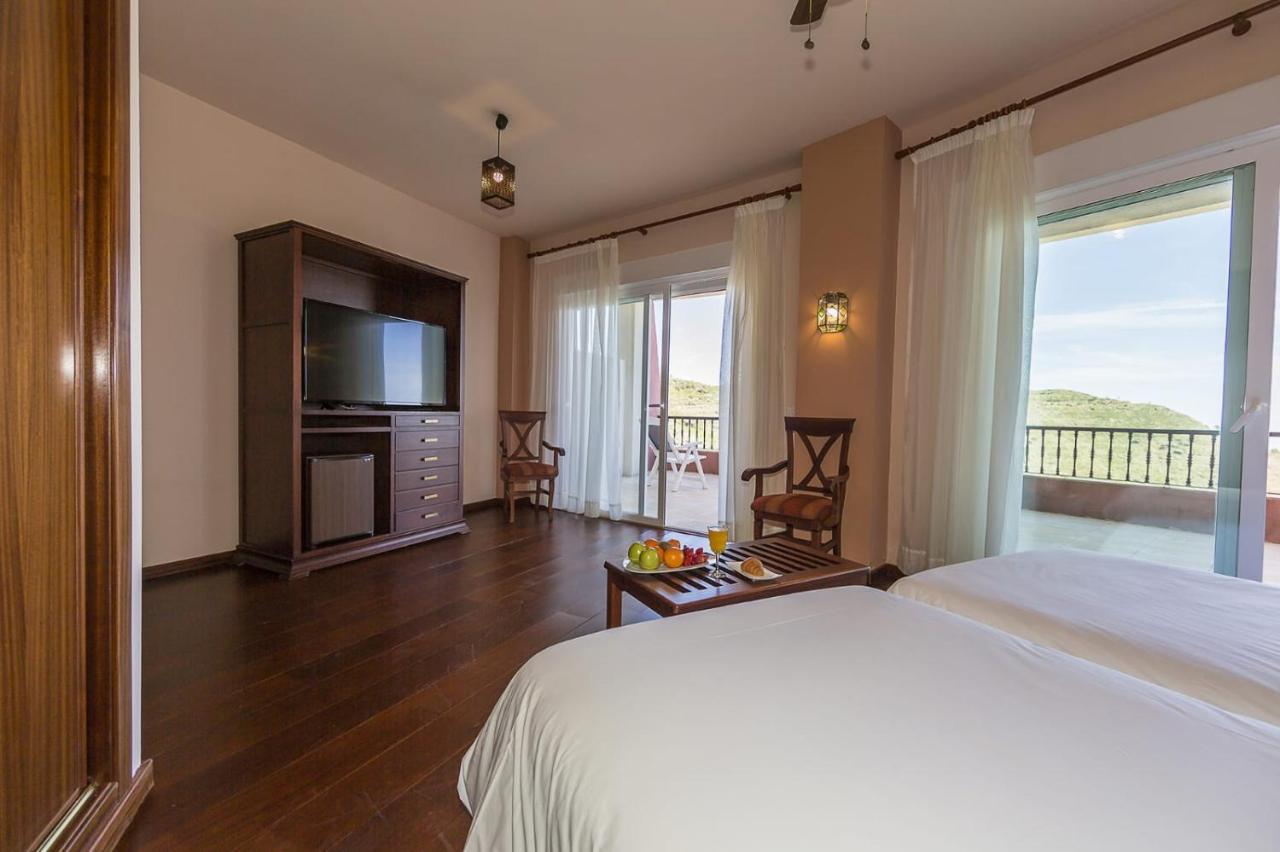 Hotel Wellness Marbella Hills Охен Екстер'єр фото