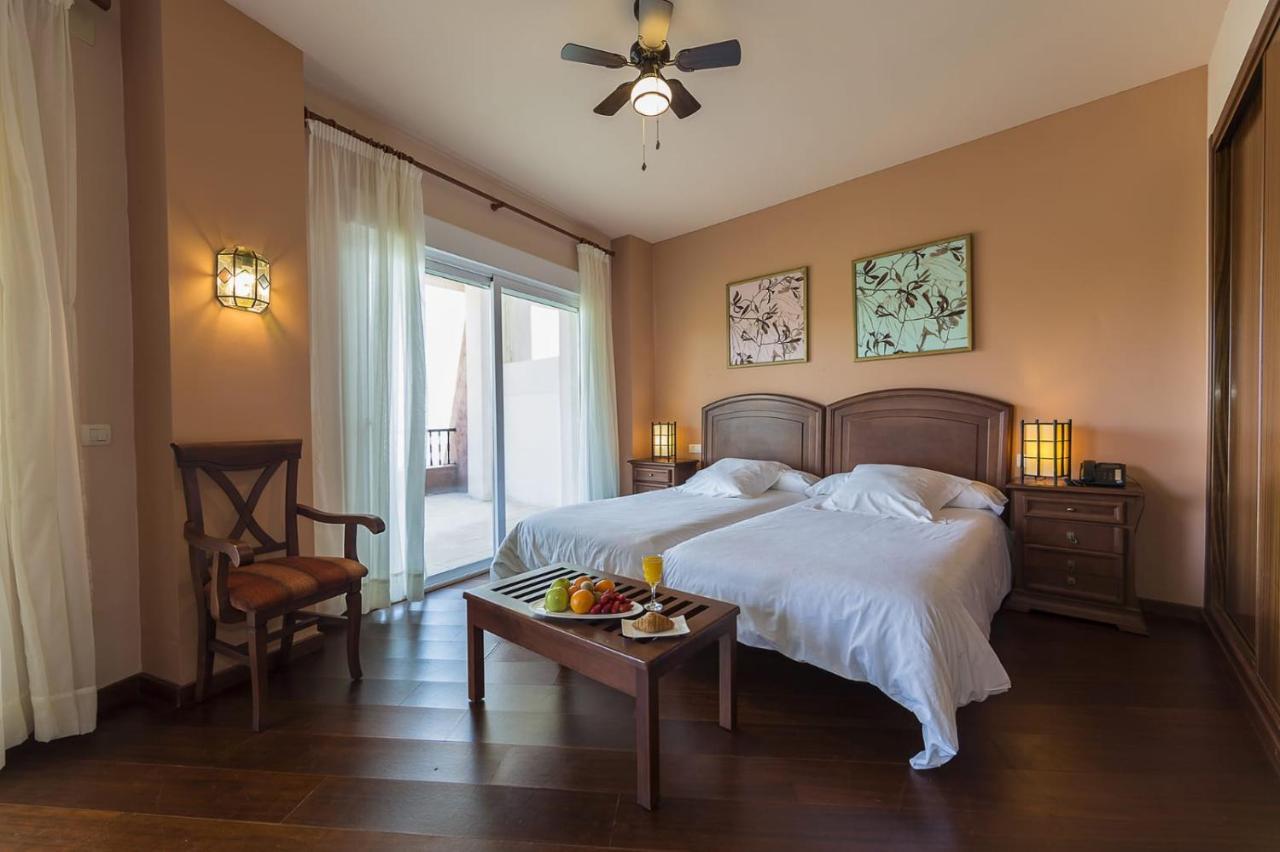 Hotel Wellness Marbella Hills Охен Екстер'єр фото