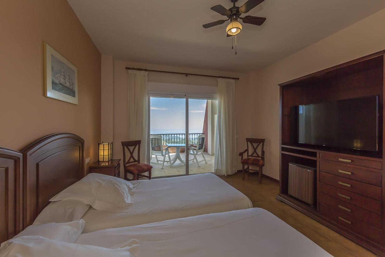 Hotel Wellness Marbella Hills Охен Екстер'єр фото